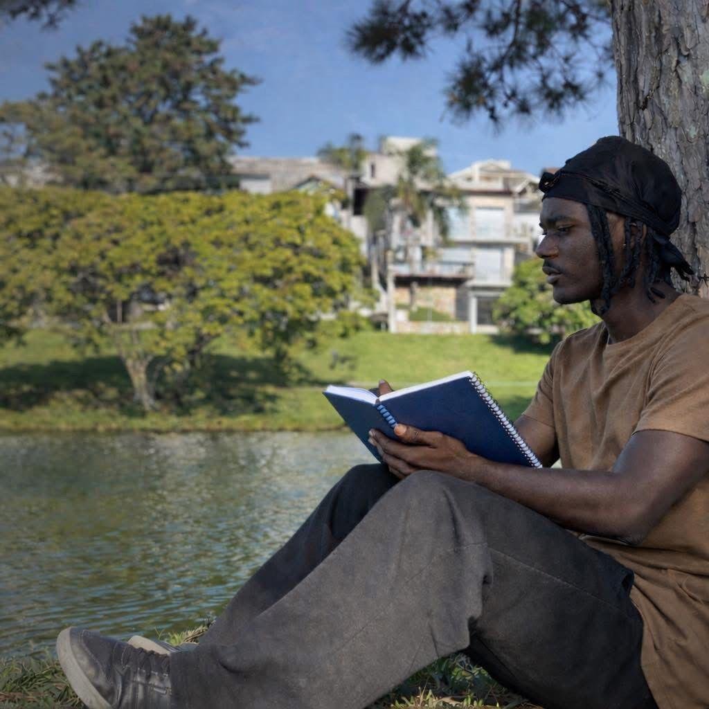História de superação: Conheça o poliglota angolano Kaio Dias