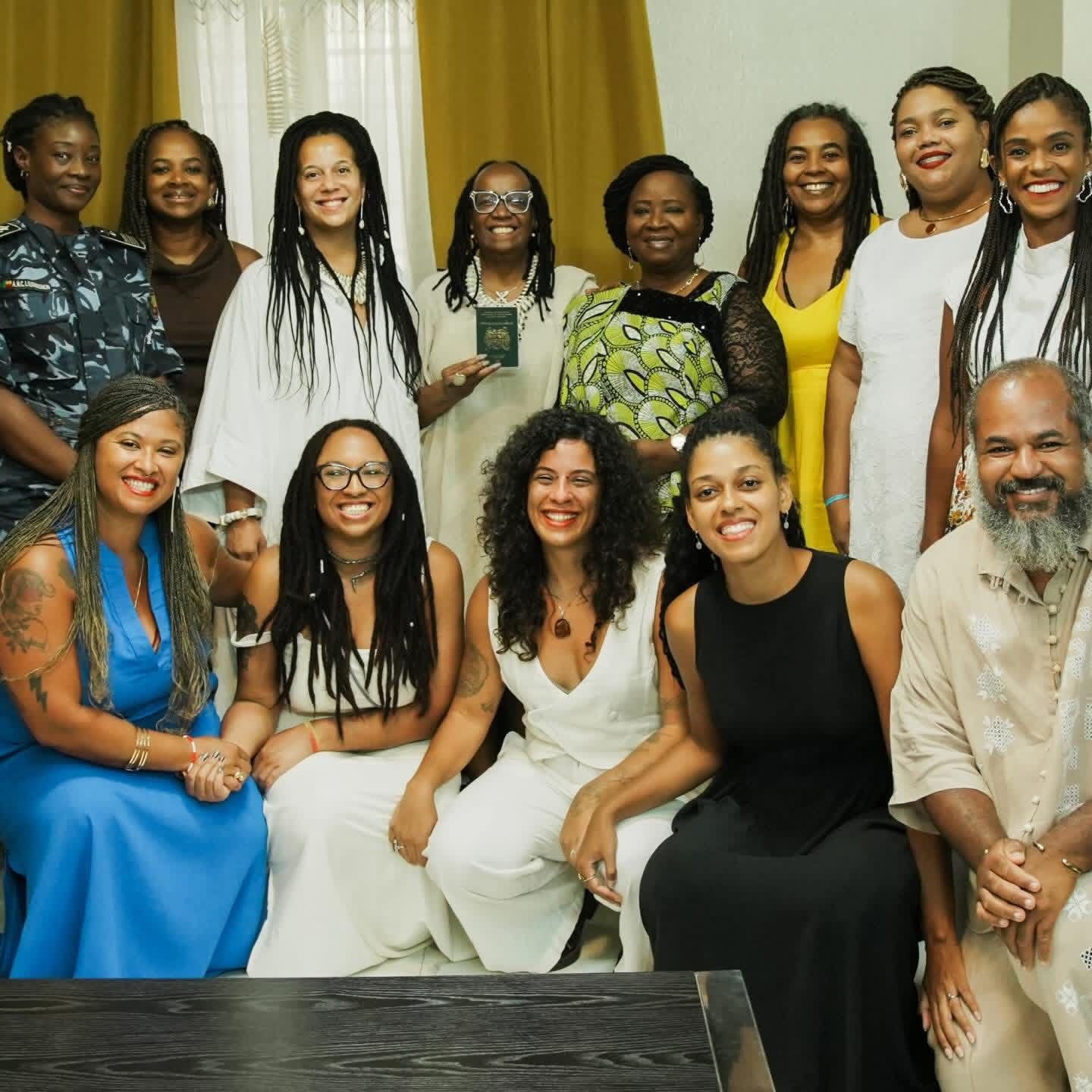 Sueli Carneiro recebe passaporte do Benin