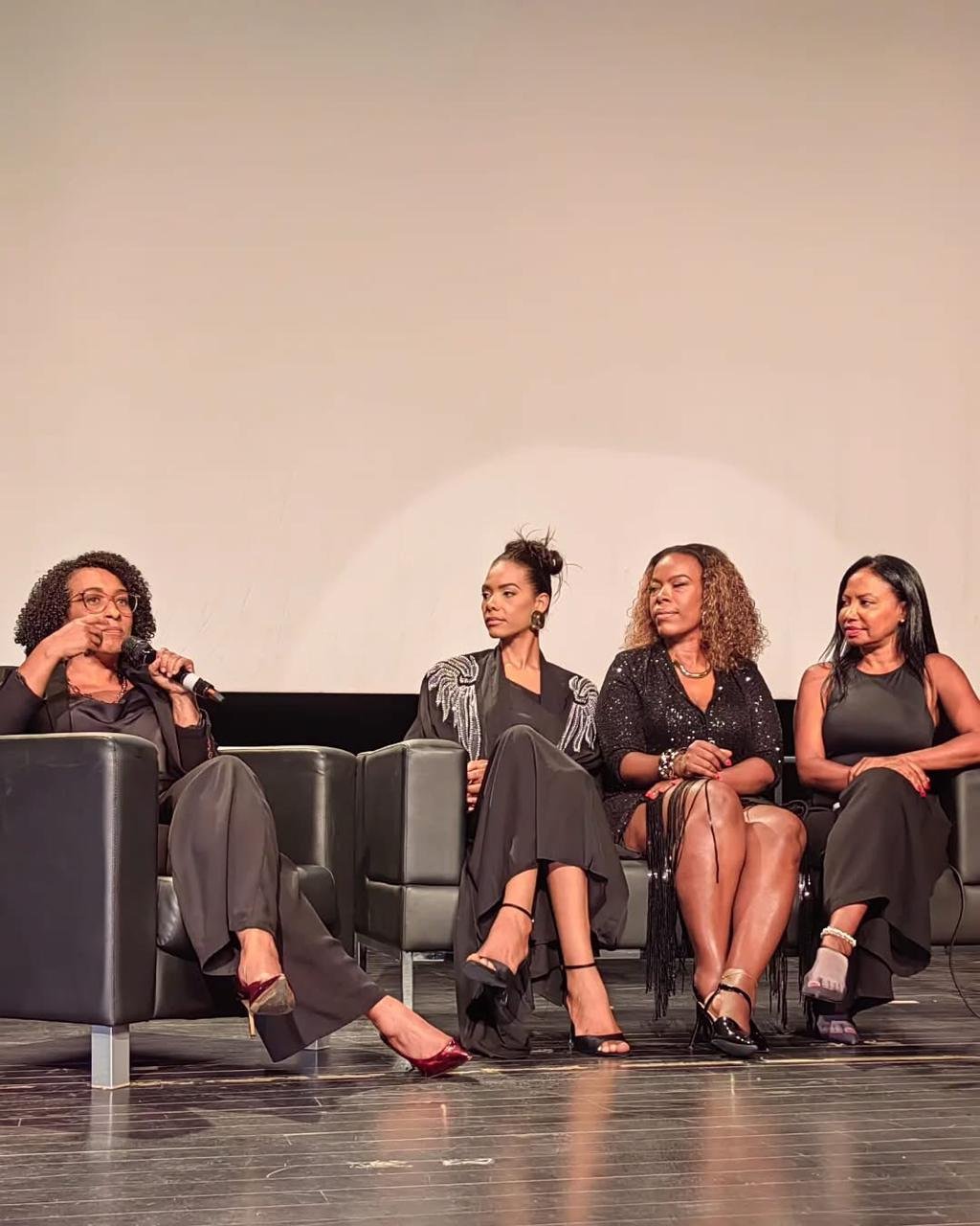 Peça “Monólogo da Vagina” regressa aos palcos com nova temporada em abril