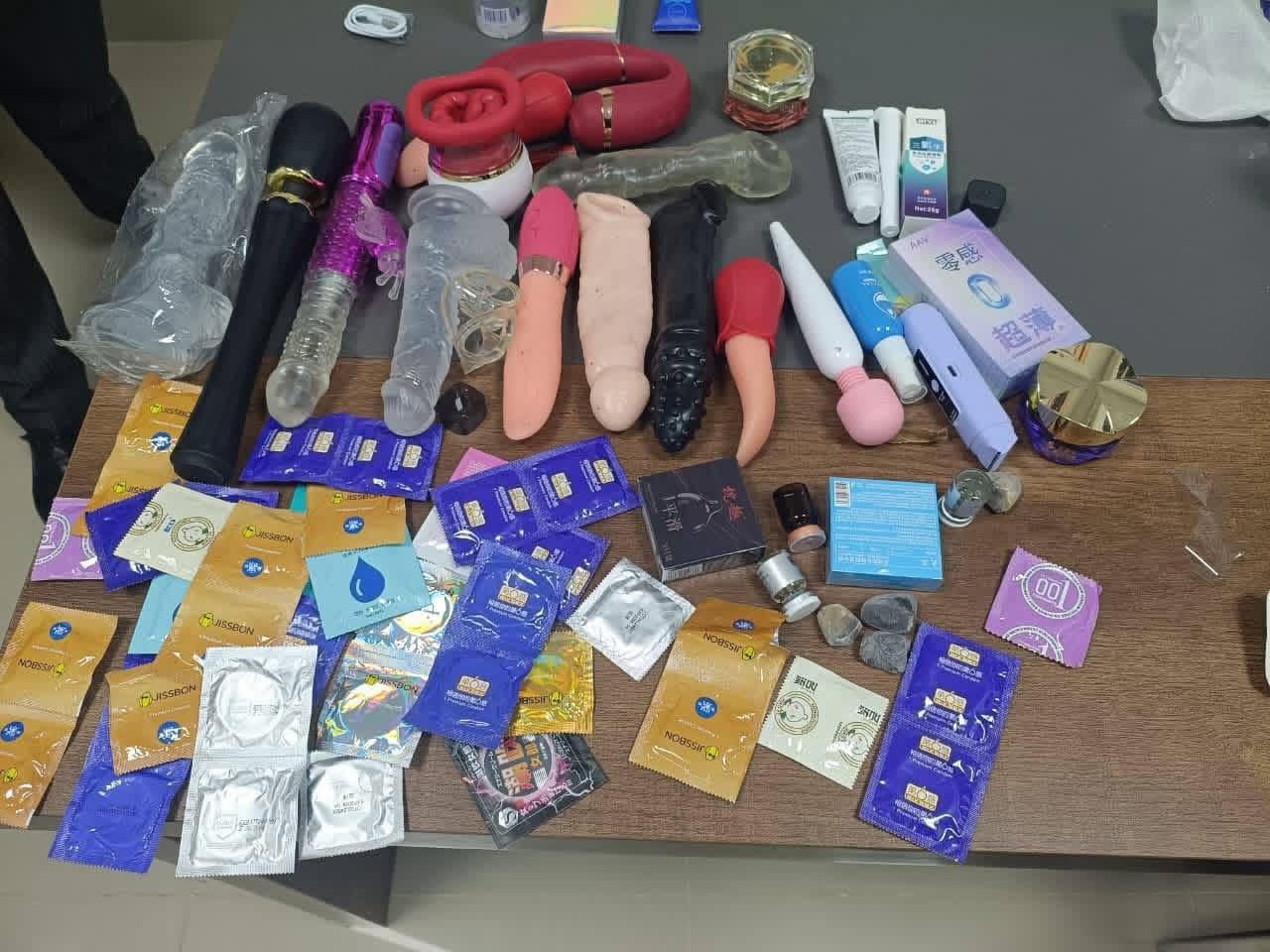 Detido proprietário do Hotel KTV por alegado tráfico e exploração sexual em Viana