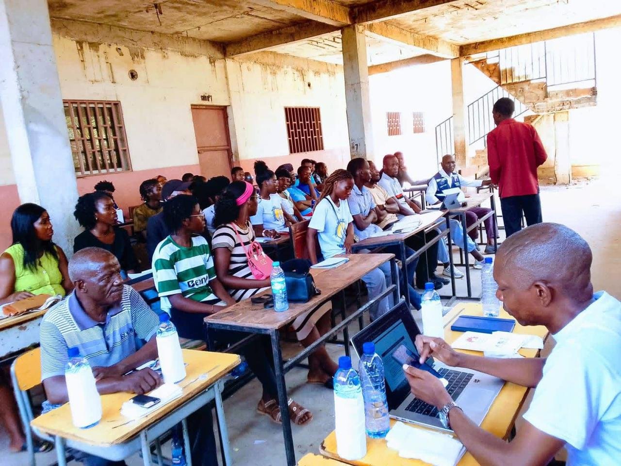 Júlio Ginga Mateus leva projecto “Oficina de Combate à Pobreza Comunitária” ao Bairro Boa Fé