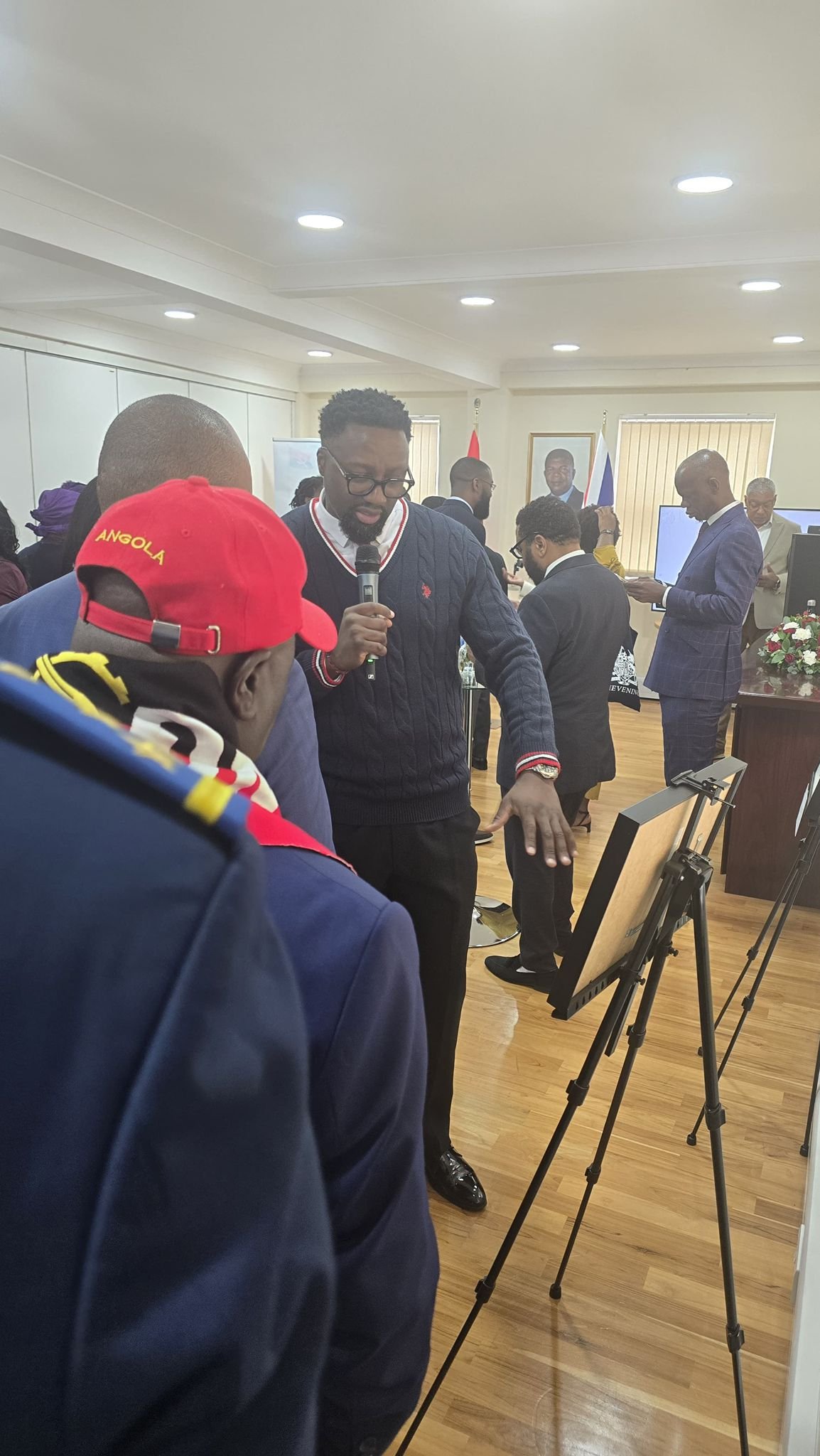 Dia da Paz e da Reconciliação Nacional celebrado em Londres entre diplomatas e comunidade angolana
