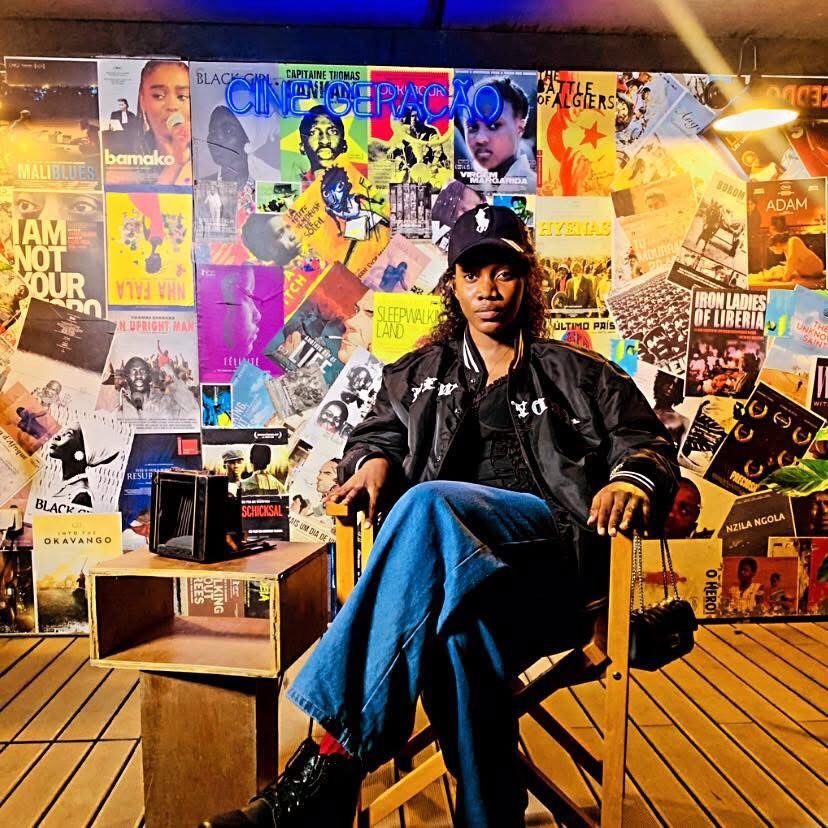 Yolanda Viviana destaca-se na exposição “Bakento Na Muvema – Mulheres em Movimento”