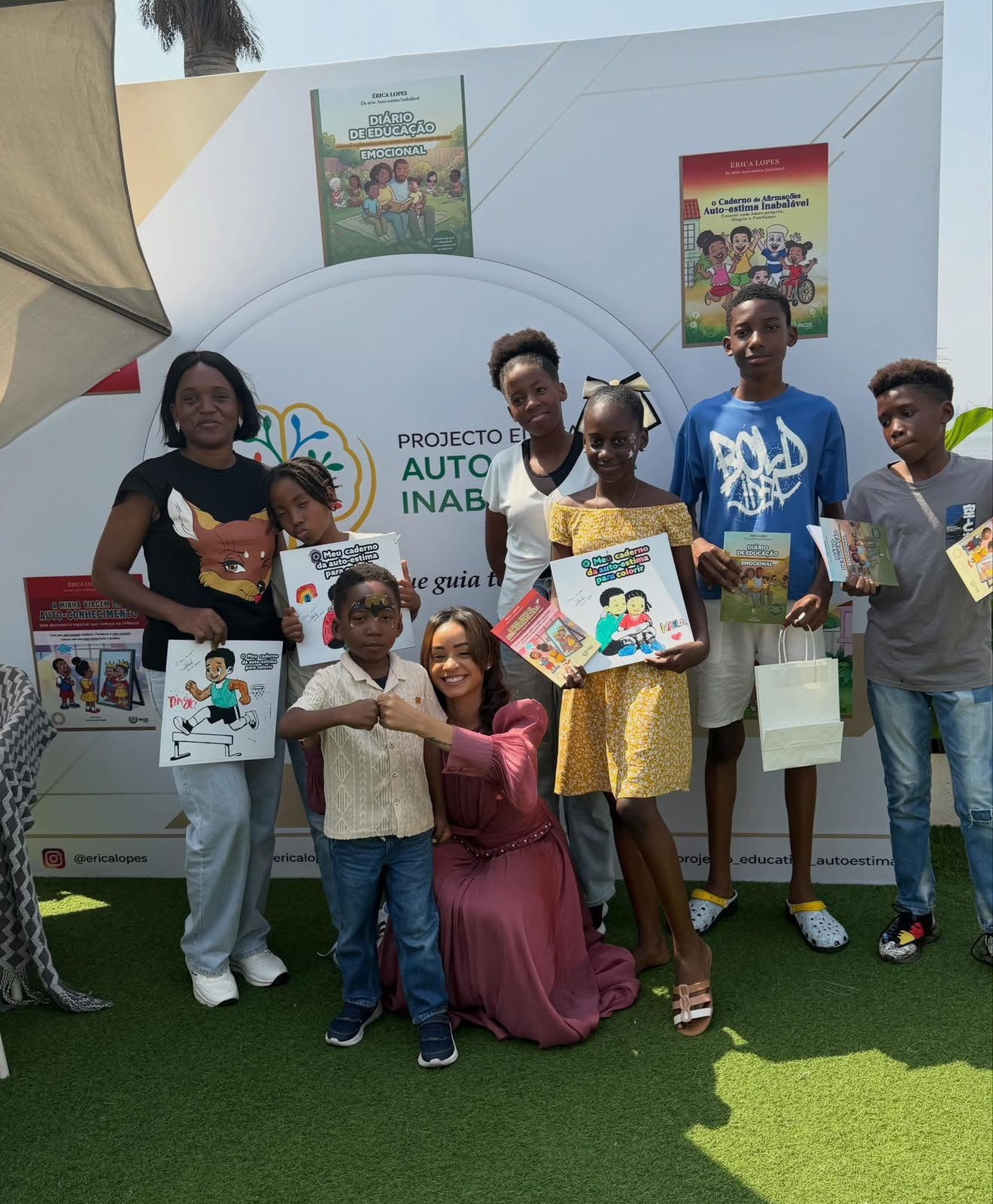 ESCRITORA E PESQUISADORA ERICA LOPES FAZ CHEGAR AOS LEITORES A SÉRIE AUTO- ESTIMA INFANTIL.